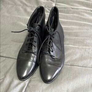 Black Leather Hunt Club Women’s Vintage Lace-Up Booties